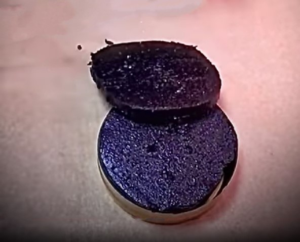 Pressed caviar
